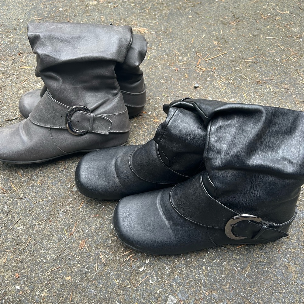 2 Pack Grey & Black Duck Toe Boots